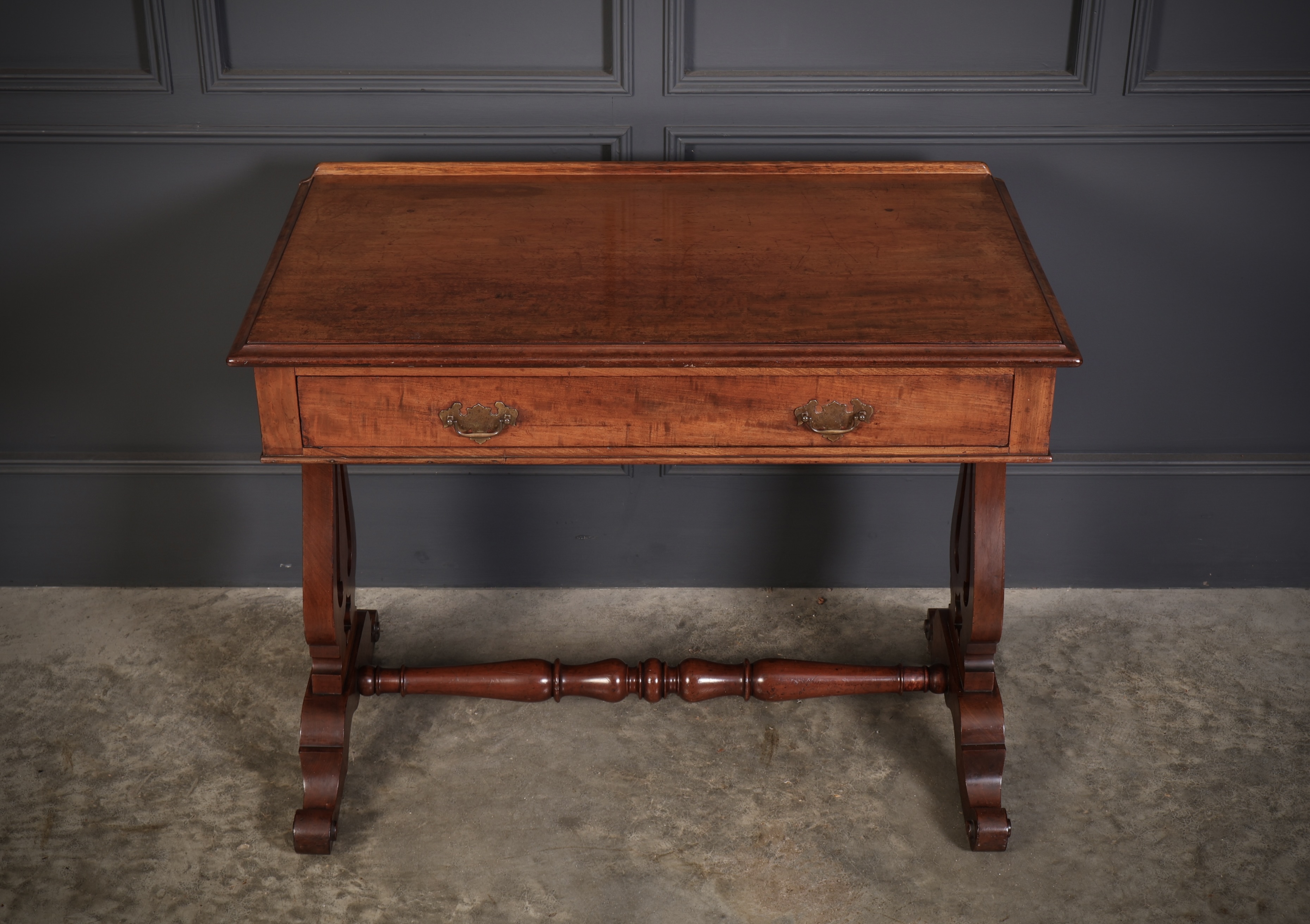 Quality Victorian Mahogany Side Table Antique side tables Antique Furniture 6